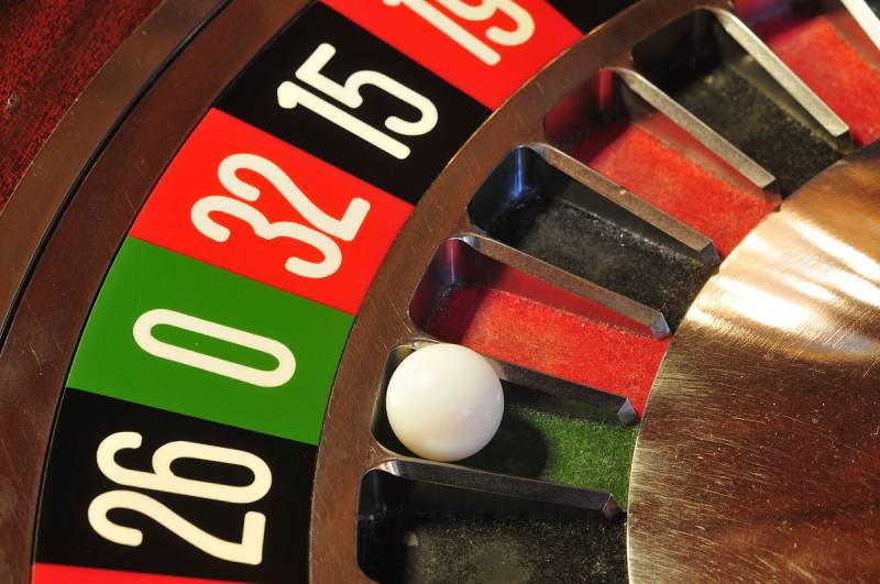 Cách Đoán Vòng Quay Roulette Và Mẹo Chắc Chắn Trúng 4 Tốc độ quay của bánh xe và quả bóng